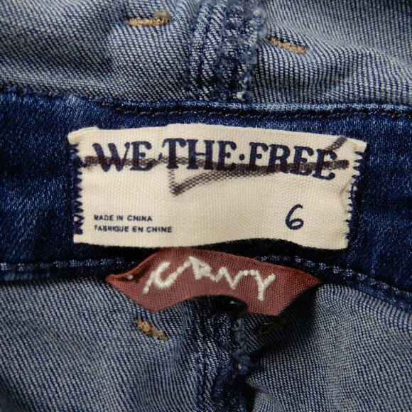 FREE PEOPLE Crvy Hyde Park Flare Leg JUMPSUIT Size 6 S Blue Stretch Denim NEW - Picture 4 of 9